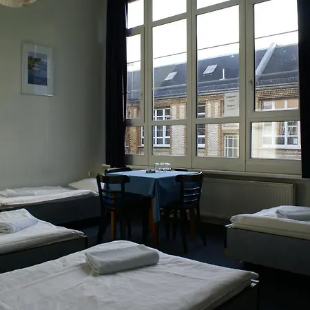 Transit Szálloda 2*